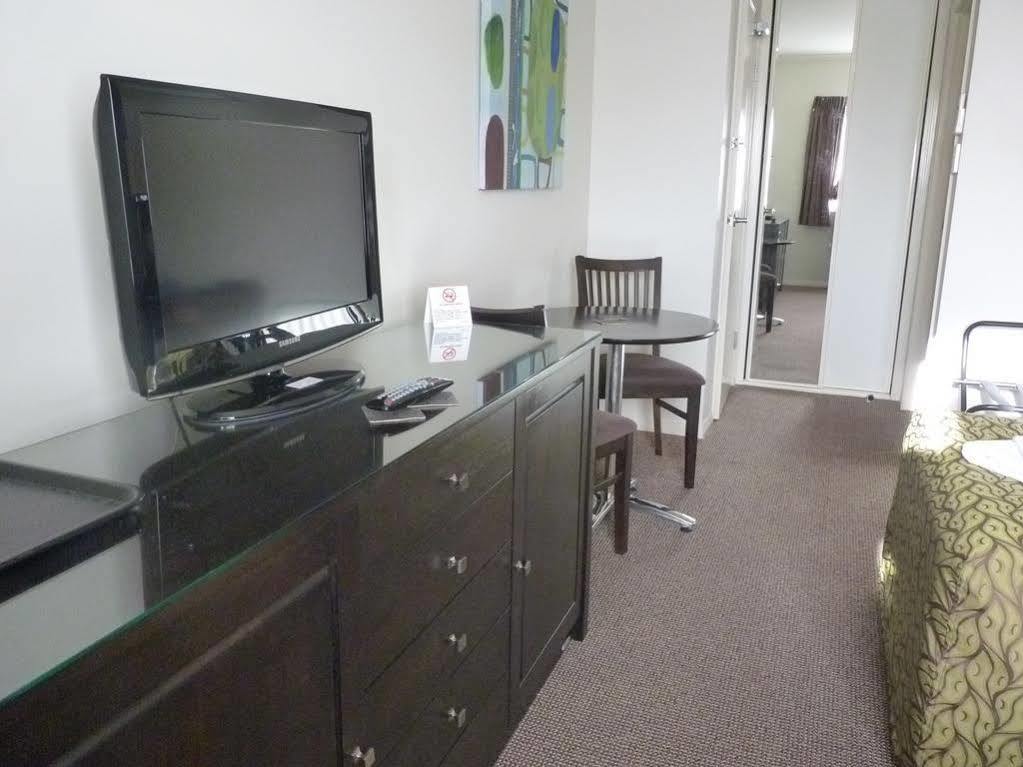 Redcliffe Motor Inn Екстериор снимка